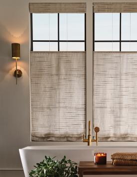 EW153-24 Stria - Sunlit